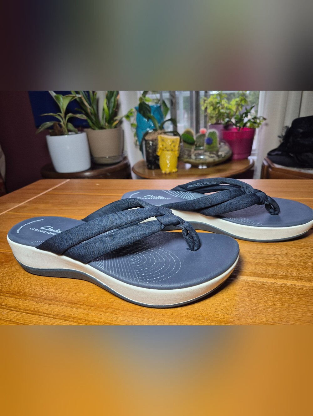 Clarks Cloudsteppers Sandals - Size 10